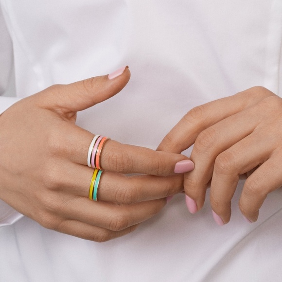 BaubleBar Nohea Rings Stackable Ring Set (Set of 5) - Picture 6 of 8